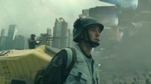 Alien Earth S01E01
